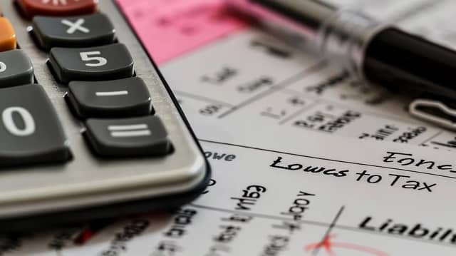 Gig Tax Deductions 2025: Maximize Mileage & Expenses